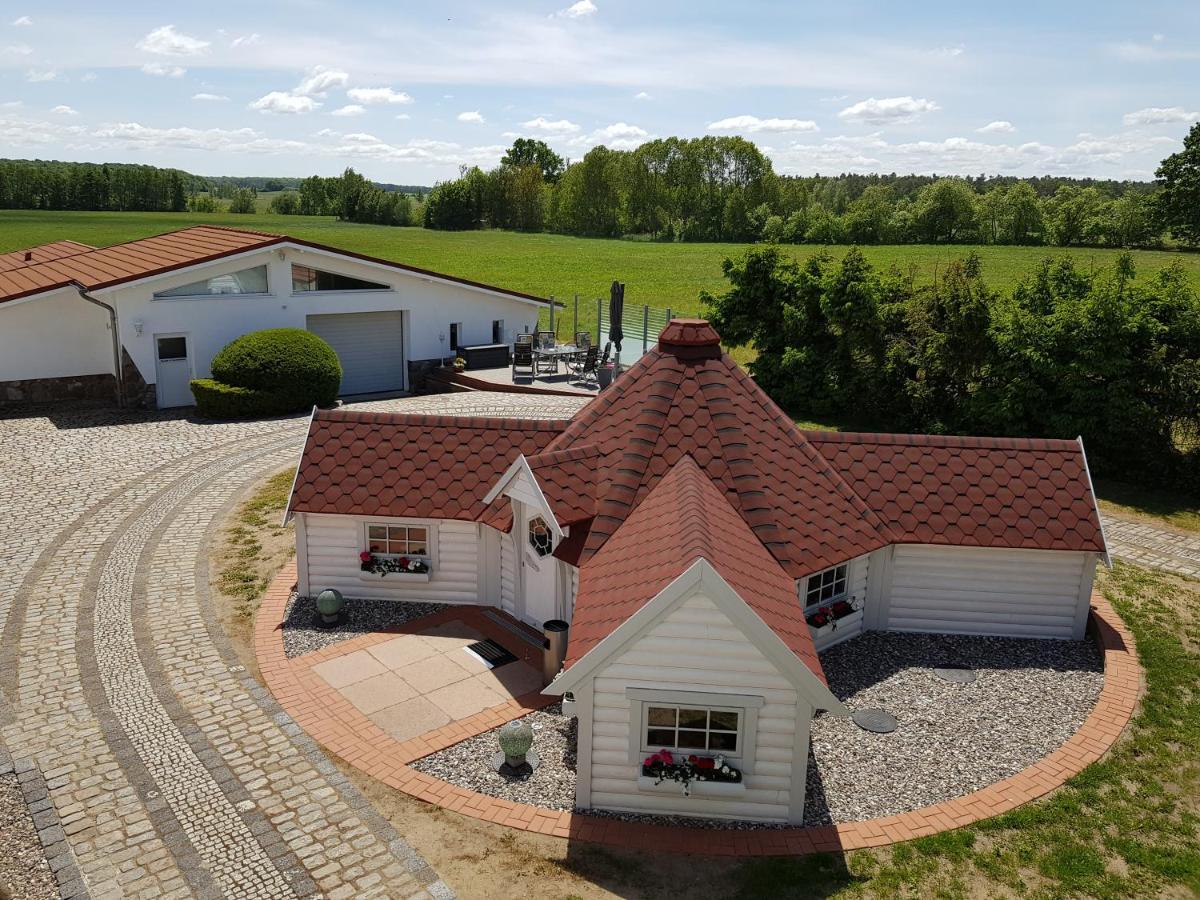 Landhotel Pathes Hof Volkenshagen Eksteriør billede